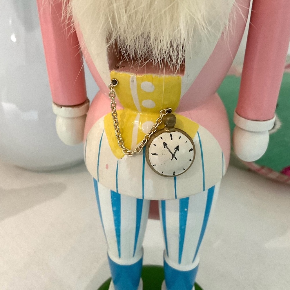Erzgebirge Easter Rabbit Nutcracker 12.5” Pastel German Wooden Vintage Rare - Picture 3 of 11